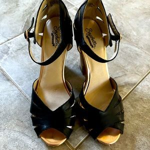 Black Seychelles Womens Sandals size 9